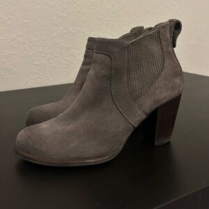 UGG Cobie II Suede Ankle Booties Size 9